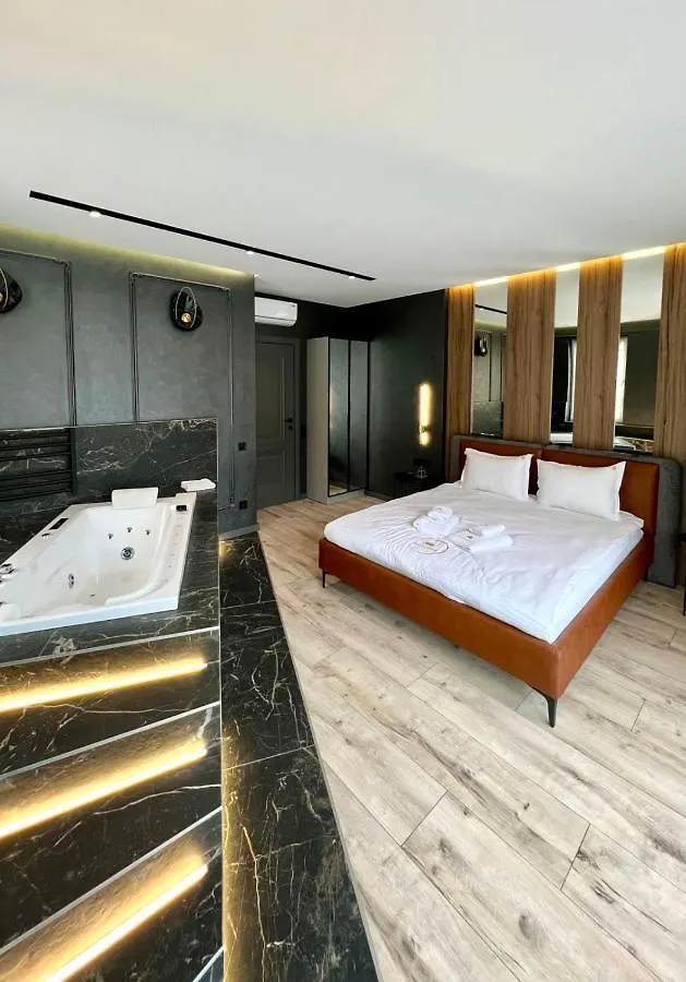 Royal Vip Jacuzzi Apart Leopoli Appartamento