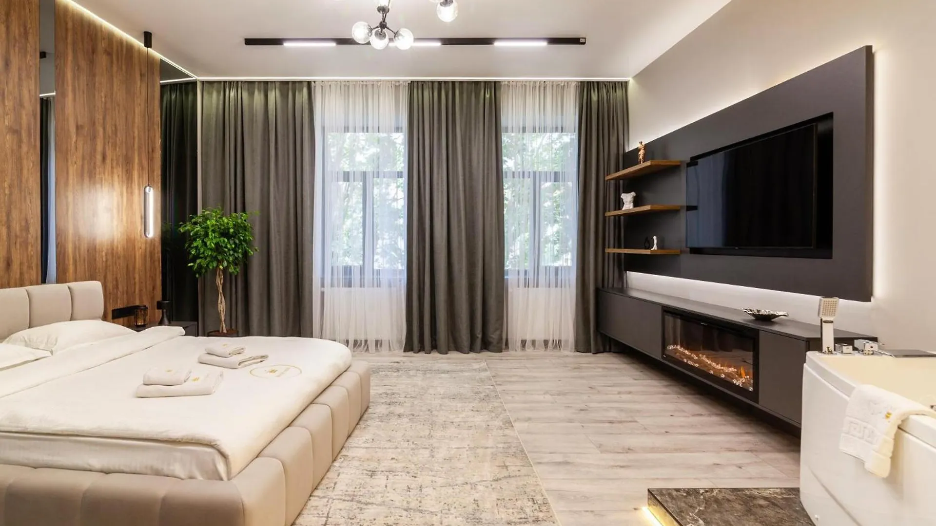 Royal Vip Jacuzzi Apart Leopoli Ucraina