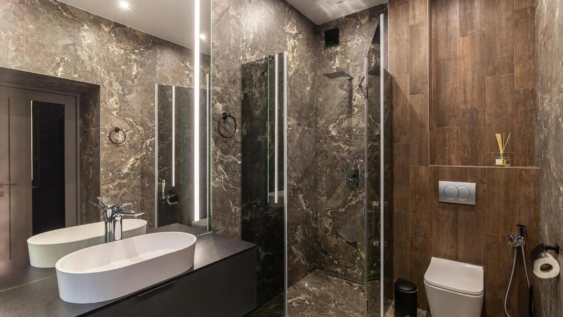 Royal Vip Jacuzzi Apart Leopoli